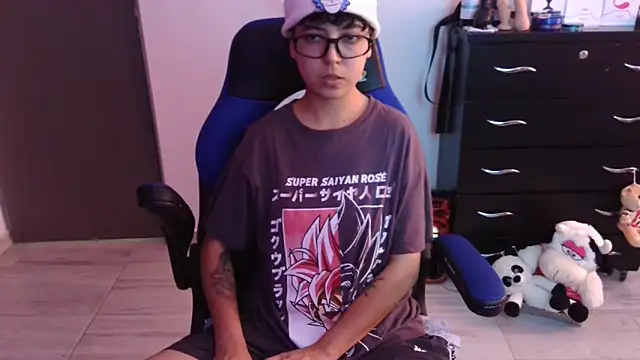 thomascooper7 online show from November 26, 6:42 pm