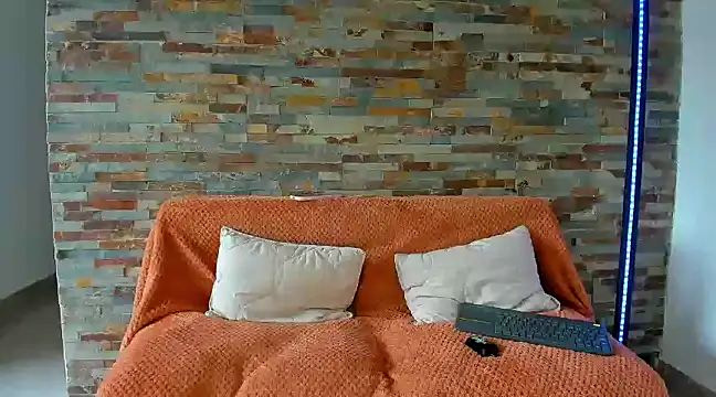 geordi and sofia online show from February 5, 3:20 pm