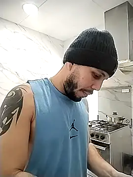 mikilod online show from February 18, 2:24 pm