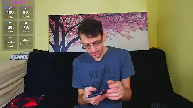 HungEddy online show from October 25, 3:03 am