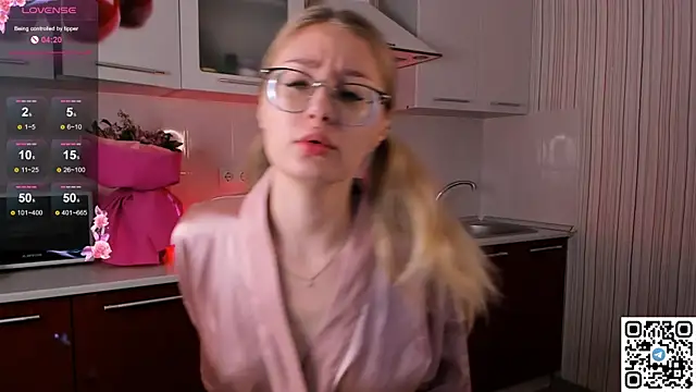 Snapshot of LivyyBossom chatting on February 1, 6:08 pm LivyyBossom online show from February 1, 6:08 pm