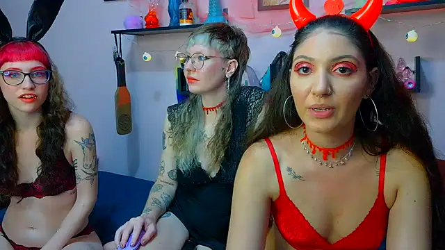 DianaSartori online show from October 30, 3:02 pm