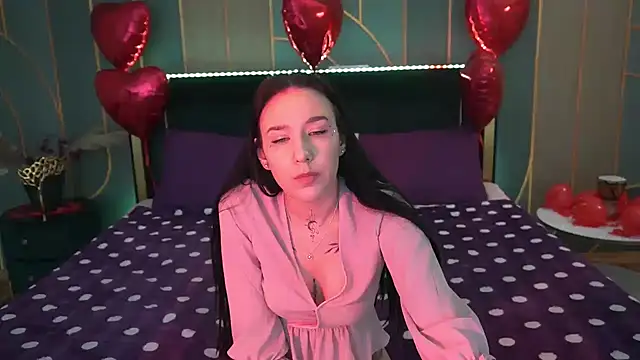 NikkiGoldSide online show from February 18, 5:10 pm