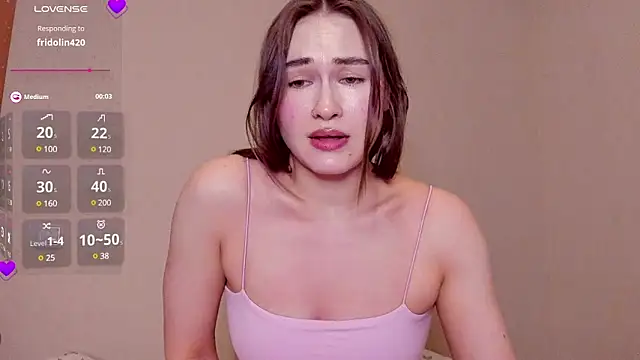 sleeeep y online show from December 3, 9:12 pm