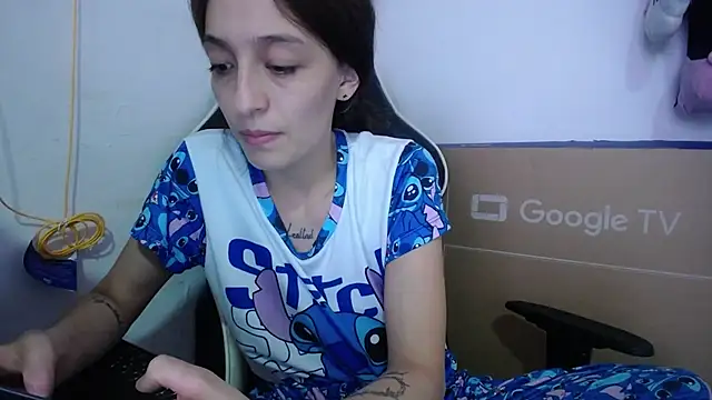Snapshot of bulma_milk chatting on May 4, 9:00 pm bulma milk online show from May 4, 9:00 pm