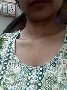Snapshot of Rajni-Mehra chatting on February 14, 8:21 am Rajni-Mehra online show from February 14, 8:21 am