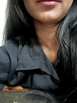 Snapshot of Rajni-Mehra chatting on February 24, 5:43 am Rajni-Mehra online show from February 24, 5:43 am