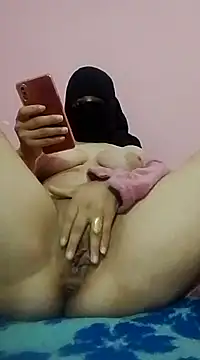 Snapshot of sofia_soso chatting on February 19, 12:22 pm sofia soso online show from February 19, 12:22 pm