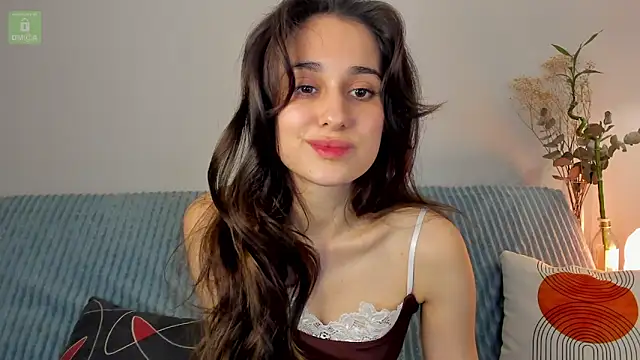 erika hoiree online show from December 10, 9:33 pm