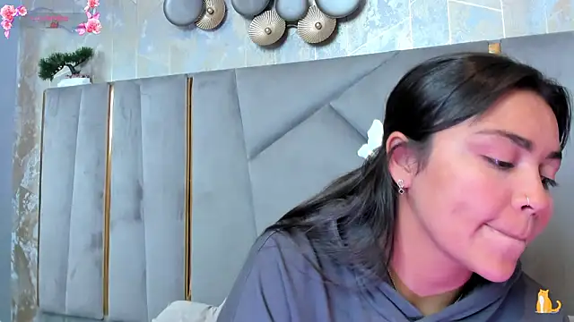 KimDevinne online show from February 25, 2:54 am