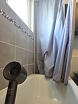 SpottedMulatto online show from April 26, 12:14 pm