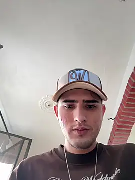 Snapshot of PhilipRich chatting on April 28, 10:26 pm PhilipRich online show from April 28, 10:26 pm