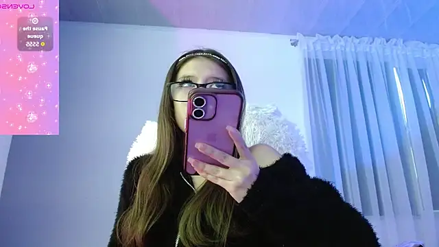 Aurora blossom   online show from September 19, 8:53 pm