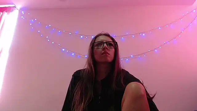 Aurora blossom   online show from January 9, 7:15 pm