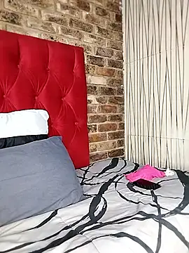 ThickPearlx23 online show from May 28, 5:16 am