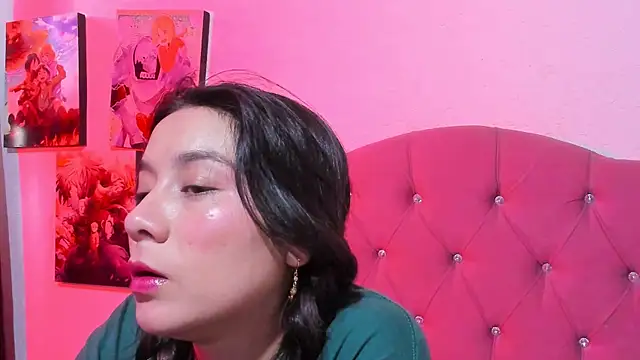 Snapshot of teffy_lee chatting on June 25, 8:24 pm teffy lee online show from June 25, 8:24 pm