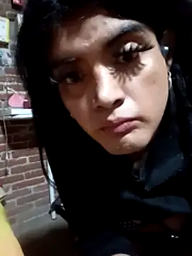 yovana13 online show from November 24, 1:11 pm