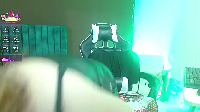 PervertedMature online show from September 11, 4:34 am