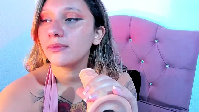 Mila nixon02 online show from March 3, 3:31 pm