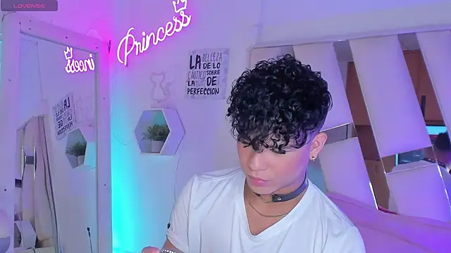 EthanCollens online show from January 21, 9:25 pm