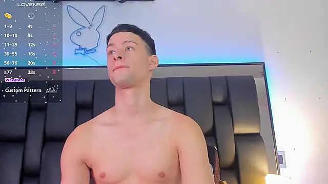 JadeSmiith  online show from January 23, 9:07 pm