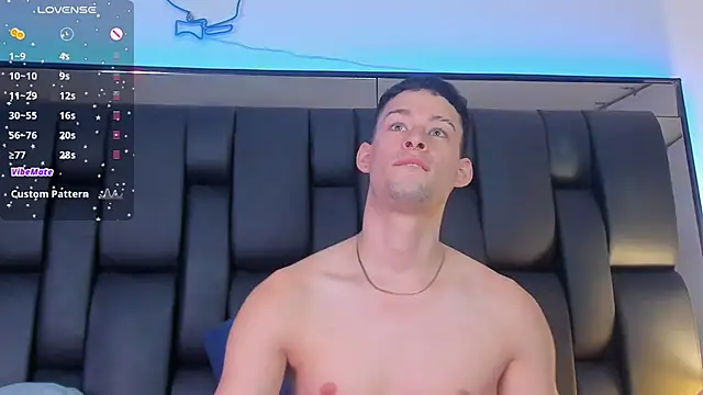 JadeSmiith  online show from January 25, 12:27 am