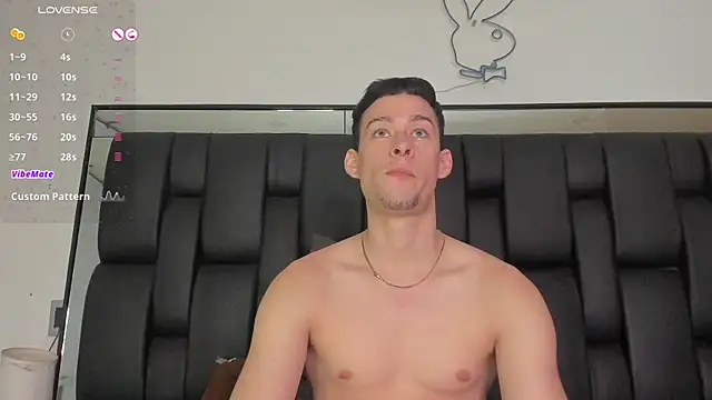 JadeSmiith  online show from February 23, 1:13 am