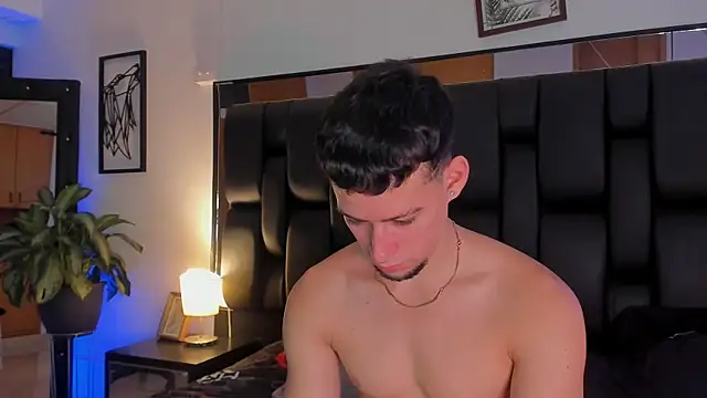 JadeSmiith  online show from September 12, 7:47 pm