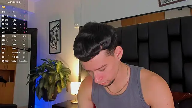 JadeSmiith  online show from September 29, 10:14 pm