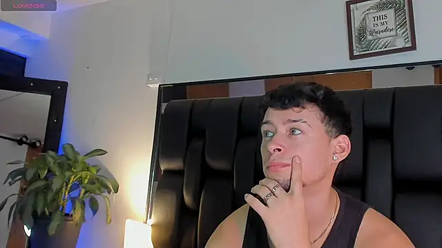 JadeSmiith  online show from January 13, 11:21 pm