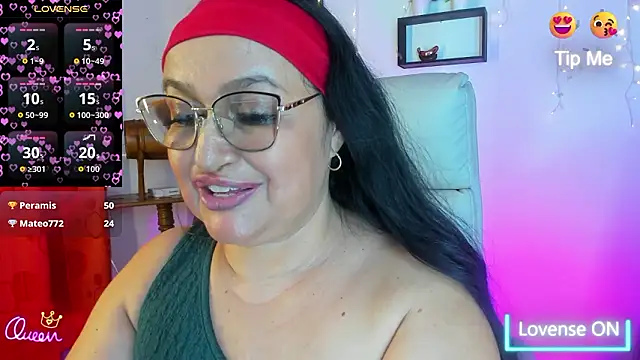 Gia Nahomi online show from February 15, 7:51 am