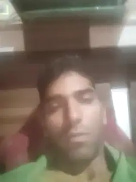 Snapshot of loganwollf chatting on December 29, 1:34 am loganwollf online show from December 29, 1:34 am