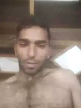 Snapshot of loganwollf chatting on January 5, 8:22 am loganwollf online show from January 5, 8:22 am