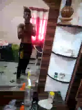 Snapshot of loganwollf chatting on January 12, 3:17 am loganwollf online show from January 12, 3:17 am