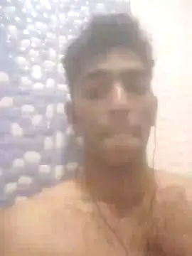 Snapshot of loganwollf chatting on January 17, 1:35 pm loganwollf online show from January 17, 1:35 pm