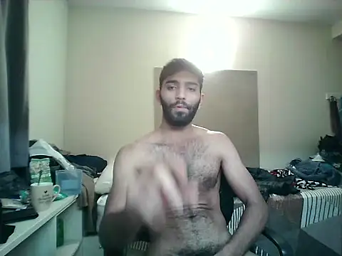 Snapshot of loganwollf chatting on December 15, 9:52 pm loganwollf online show from December 15, 9:52 pm