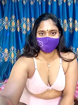 Hot Maleka online show from February 19, 6:33 am