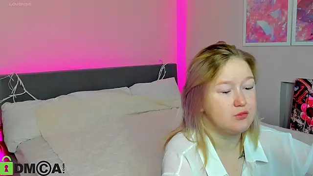 Sara Robinson online show from October 13, 2:44 am