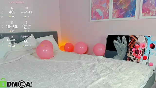 Sara Robinson online show from December 3, 3:03 am