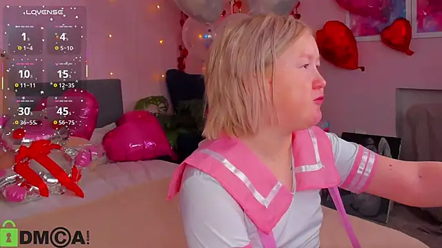 Sara Robinson online show from February 17, 2:08 am