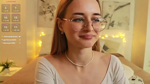 Tiffanyhunt online show from February 27, 1:49 pm