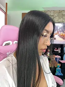 Snapshot of Tamara_Roberts1 chatting on December 23, 8:14 pm Tamara Roberts1 online show from December 23, 8:14 pm