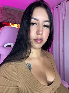 Snapshot of Tamara_Roberts1 chatting on January 18, 2:03 am Tamara Roberts1 online show from January 18, 2:03 am