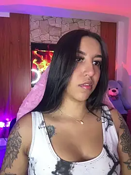 Tamara Roberts1 online show from February 3, 2:10 am