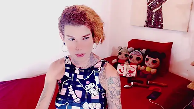 Snapshot of jhoanadoll chatting on December 20, 1:36 am jhoanadoll online show from December 20, 1:36 am