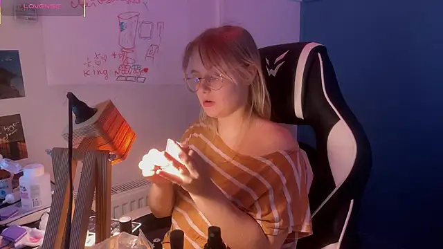 JacyWinslat online show from March 12, 2:12 pm