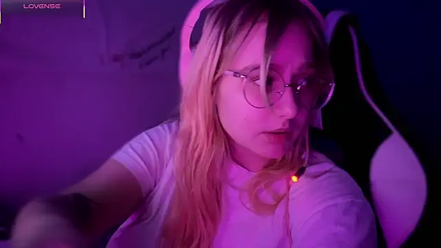 JacyWinslat online show from March 15, 5:48 pm