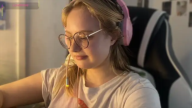 JacyWinslat online show from September 19, 1:56 pm