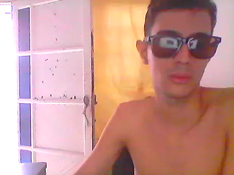 Snapshot of DOMINANTE_KLOE_ chatting on January 2, 12:46 pm DOMINANTE KLOE online show from January 2, 12:46 pm