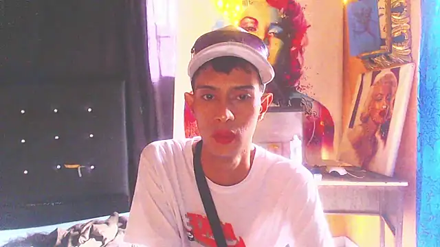 Snapshot of DOMINANTE_KLOE_ chatting on March 15, 12:34 pm DOMINANTE KLOE online show from March 15, 12:34 pm